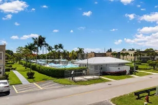 265 Burgundy, Delray Beach, FL 33484 - Photo 32