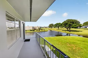 265 Burgundy, Delray Beach, FL 33484 - Photo 2