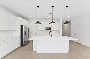 200 SE Birch Ter, Stuart, FL 34997 - Photo 2