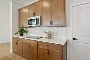 200 SE Birch Ter, Stuart, FL 34997 - Photo 6