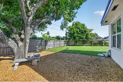 1426 N K Street, Lake Worth, FL 33460 - Photo 16