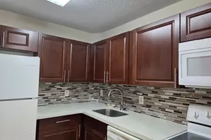 10709 Cleary Blvd, Plantation, FL 33324 - Photo 2