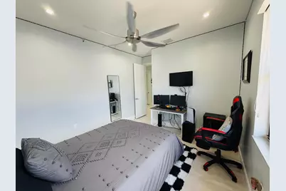 8288 NW 44th Terrace, Doral, FL 33166 - Photo 40