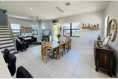 8288 NW 44th Terrace, Doral, FL 33166 - Photo 12