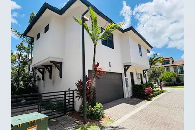 8288 NW 44th Terrace, Doral, FL 33166 - Photo 6