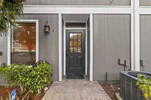 814 Hill Dr, West Palm Beach, FL 33415 - Photo 4