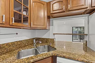 814 Hill Dr, West Palm Beach, FL 33415 - Photo 10
