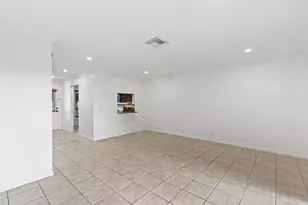 814 Hill Dr, West Palm Beach, FL 33415 - Photo 14