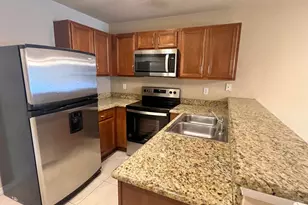 2552 SW Marshfield Ct, Port Saint Lucie, FL 34953 - Photo 6