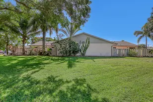 8184 Ambach Way, Hypoluxo, FL 33462 - Photo 2