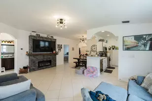 72 Paxford Ln, Boynton Beach, FL 33426 - Photo 8
