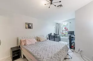 72 Paxford Ln, Boynton Beach, FL 33426 - Photo 12