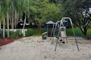 7913 Sanibel Dr, Tamarac, FL 33321 - Photo 12