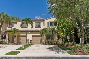 4776 Lago Vista Dr, Coconut Creek, FL 33073 - Photo 1