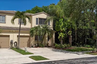 4776 Lago Vista Drive, Coconut Creek, FL 33073 - Photo 2