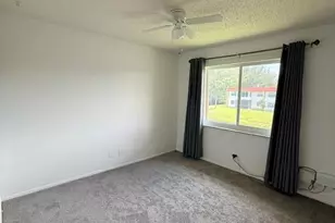 230 Lake Dora Dr, West Palm Beach, FL 33411 - Photo 18