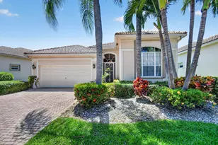 109 Palm Cir, Atlantis, FL 33462 - Photo 2