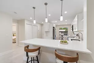 52 Stratford Ln W, Boynton Beach, FL 33436 - Photo 8