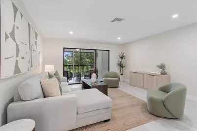 52 Stratford Lane W #F, Boynton Beach, FL 33436 - Photo 4