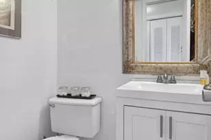 106 E Camden E, West Palm Beach, FL 33417 - Photo 20