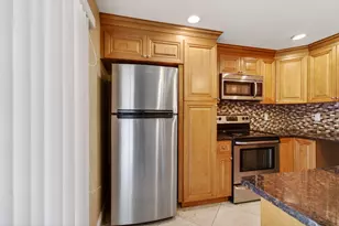 8377 Boca Rio Dr, Boca Raton, FL 33433 - Photo 14