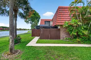 8377 Boca Rio Dr, Boca Raton, FL 33433 - Photo 2