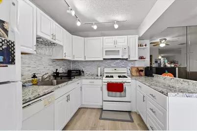 6351 Seven Springs Boulevard #B, Greenacres, FL 33463 - Photo 6
