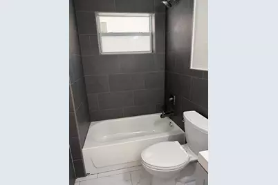 110 NW 7th Avenue #18, Pompano Beach, FL 33060 - Photo 2