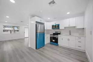 2785 Reo Ln, Palm Springs, FL 33461 - Photo 10
