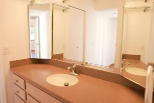 428 Lakeview Dr, Weston, FL 33326 - Photo 10