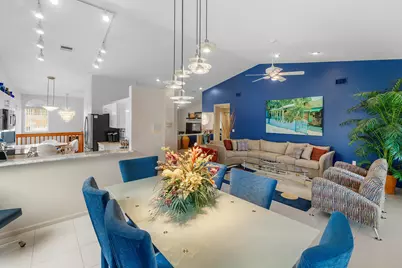 9829 Seacrest Circle #202, Boynton Beach, FL 33437 - Photo 4
