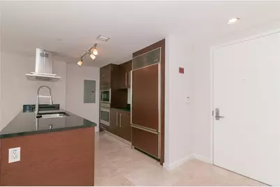 465 Brickell Avenue, Miami, FL 33131 - Photo 8