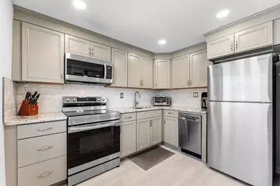 340 NW 19th Street #2020, Boca Raton, FL 33432 - Photo 2