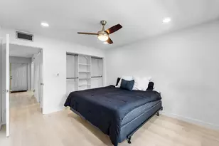 340 NW 19th St, Boca Raton, FL 33432 - Photo 12