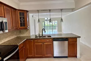 4040 Crystal Lake Dr, Pompano Beach, FL 33064 - Photo 4