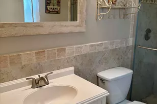 4040 Crystal Lake Dr, Pompano Beach, FL 33064 - Photo 10
