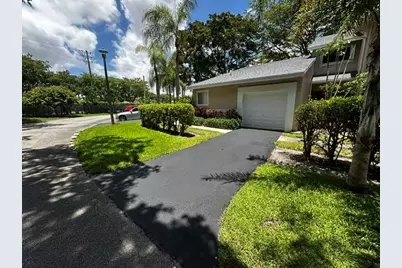 2173 Discovery Circle W, Deerfield Beach, FL 33442 - Photo 1