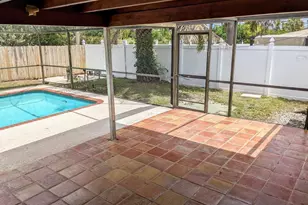 299 NW 12th St, Boca Raton, FL 33432 - Photo 4