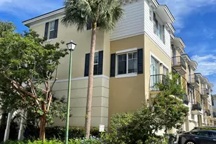 552 NW 39th Circle N, Boca Raton, FL 33431 - Photo 2