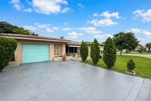 4400 NW 44th Terrace, Tamarac, FL 33319 - Photo 2