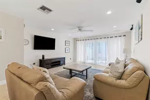 842 SE 19th Ave, Deerfield Beach, FL 33441 - Photo 4