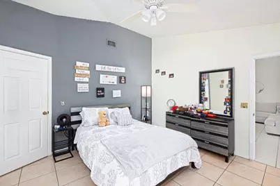 1634 SW Duclair Avenue, Port Saint Lucie, FL 34953 - Photo 18