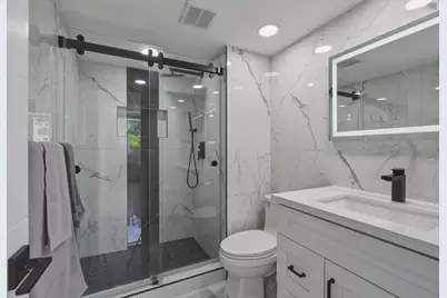 9523 N Hollybrook Lake Drive #103, Pembroke Pines, FL 33025 - Photo 4