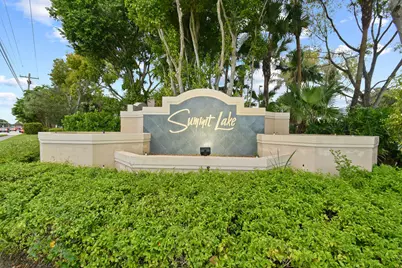 952 Summit Lake Drive, West Palm Beach, FL 33406 - Photo 2
