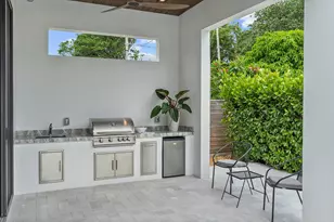 901 Upland Rd, West Palm Beach, FL 33401 - Photo 52