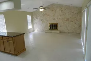 4002 NW 73rd Ave, Coral Springs, FL 33065 - Photo 8