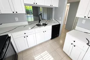 4321 NW 9th Ave, Deerfield Beach, FL 33064 - Photo 2