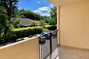 1000 Spanish River Rd, Boca Raton, FL 33432 - Photo 20