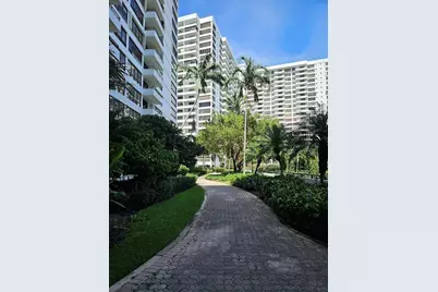 600 Three Islands Boulevard #620, Hallandale Beach, FL 33009 - Photo 24