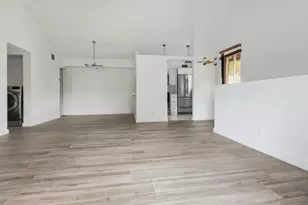 3031 N Oakland Forest Dr, Oakland Park, FL 33309 - Photo 4